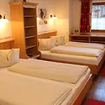 Almdorf - Luxus Huettenurlaub شاليه
