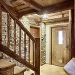 Almdorf - Luxus Huettenurlaub Шале