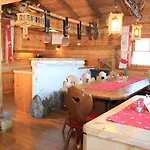 شاليه Almdorf - Luxus Huettenurlaub
