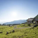 Almdorf - Luxus Huettenurlaub فلاخاو