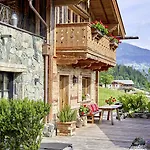 Almdorf - Luxus Huettenurlaub شاليه