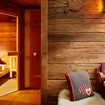 Almdorf - Luxus Huettenurlaub *