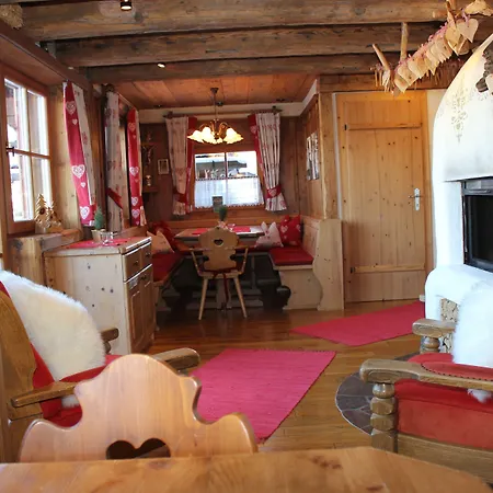 Almdorf - Luxus Hüttenurlaub Chalet