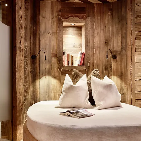 Almdorf - Luxus Hüttenurlaub Chalet Flachau