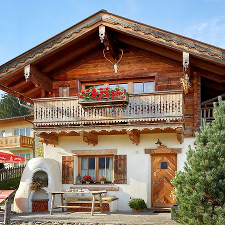 Chalet Almdorf - Luxus Hüttenurlaub