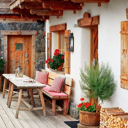 Almdorf - Luxus Hüttenurlaub Chalet *