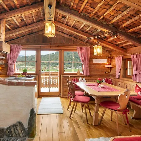 Almdorf - Luxus Huettenurlaub Domek alpejski *