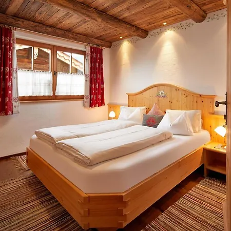 Almdorf - Luxus Huettenurlaub * 弗拉绍