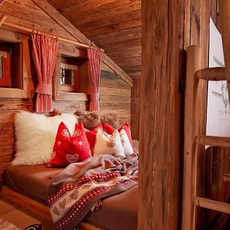 Almdorf - Luxus Huettenurlaub Domek alpejski Flachau