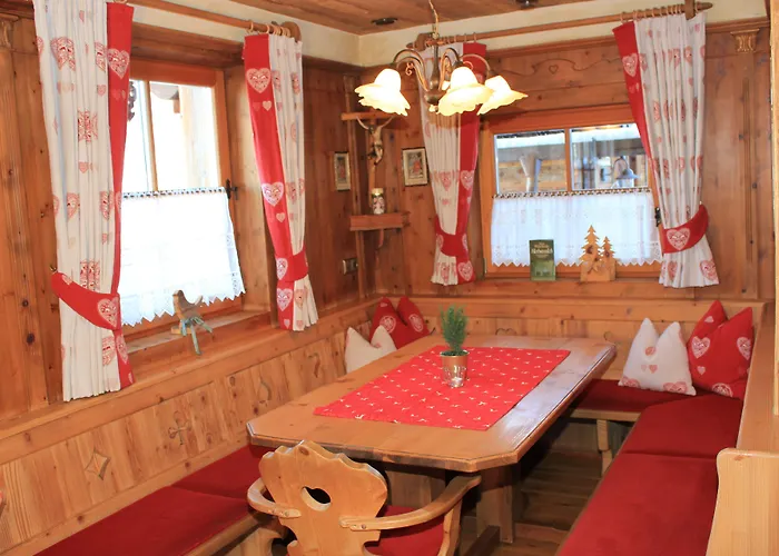 Domek alpejski Almdorf - Luxus Huettenurlaub Flachau