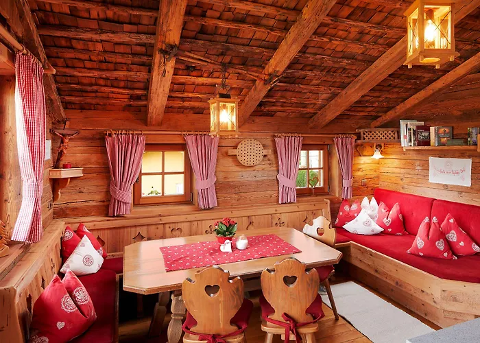 Almdorf - Luxus Huettenurlaub Flachau