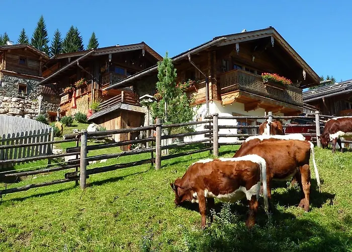 Шале Almdorf - Luxus Huettenurlaub Флахау
