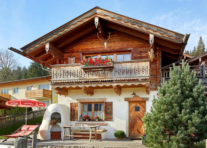 Almdorf - Luxus Huettenurlaub Flachau