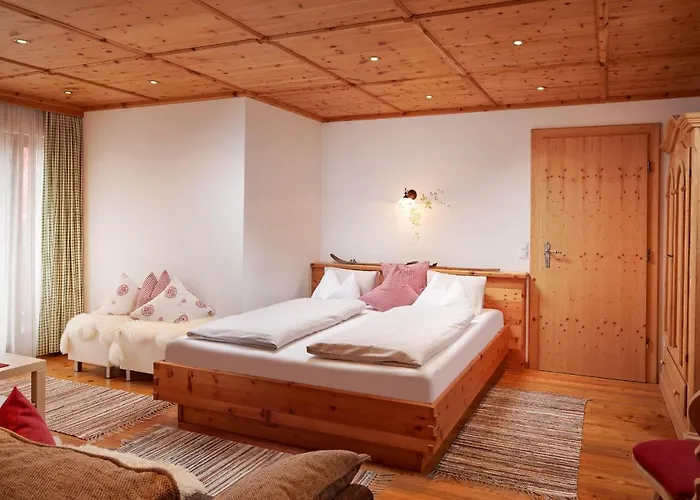 Almdorf - Luxus Huettenurlaub *